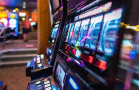Adult Bangladesh user browsing Golden Ox slot content on apk 333l responsibly